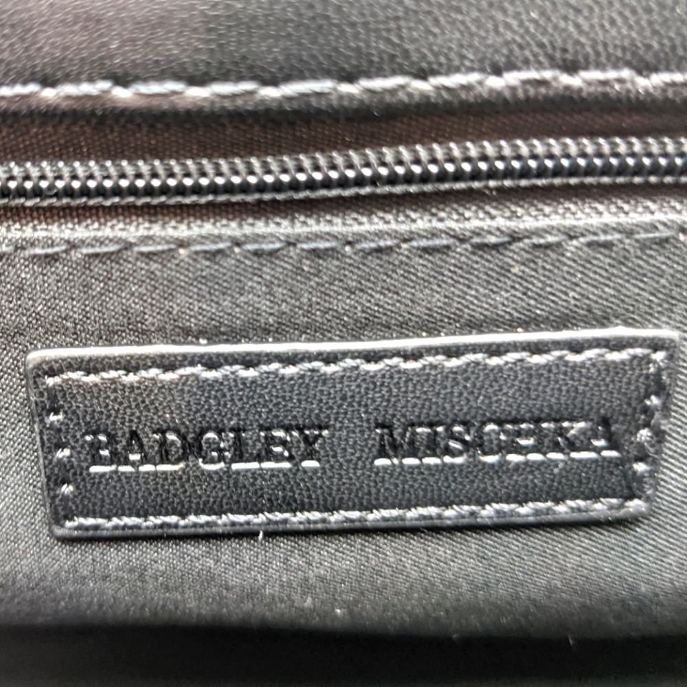 Badgley Mischka Quilted Handbag Crossbody Vegan Leather - Picture 10 of 14